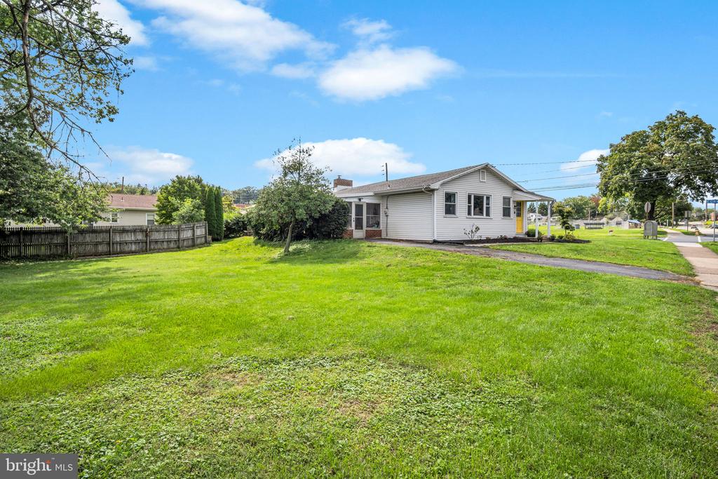 400 BEACON HILL ROAD