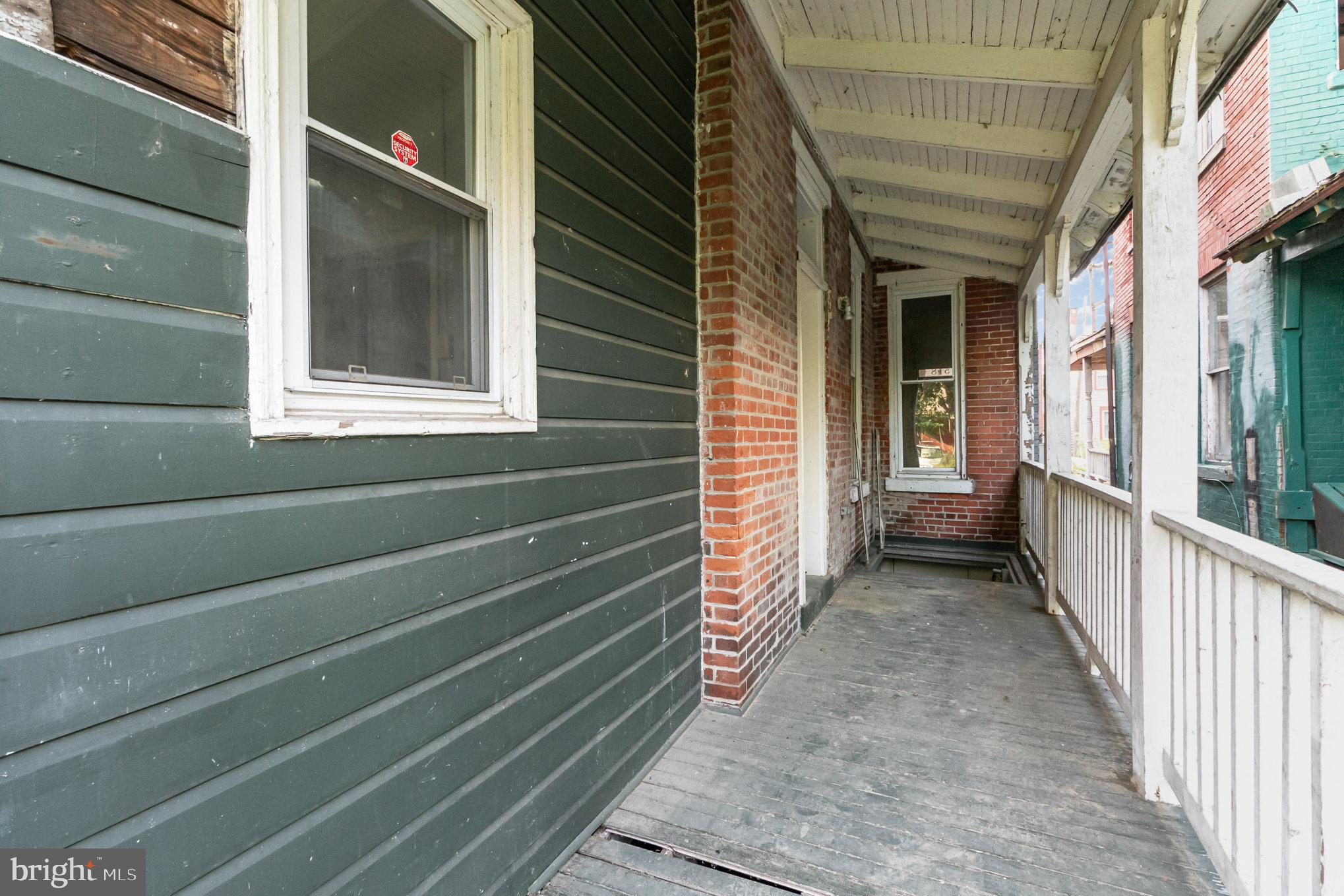 518 Emerald St