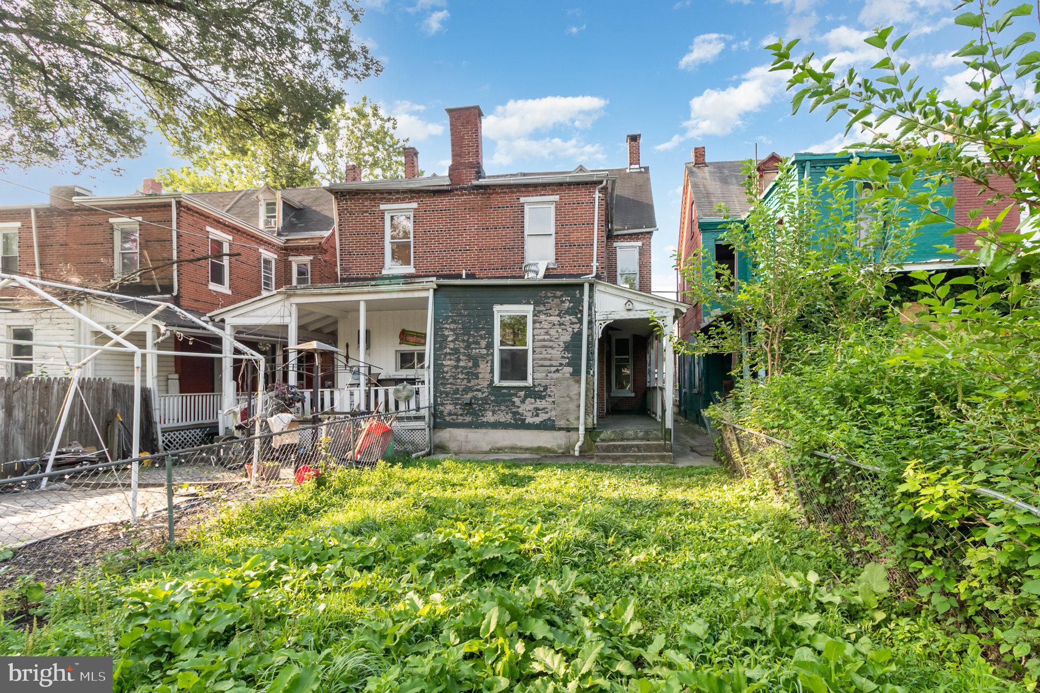 518 Emerald St
