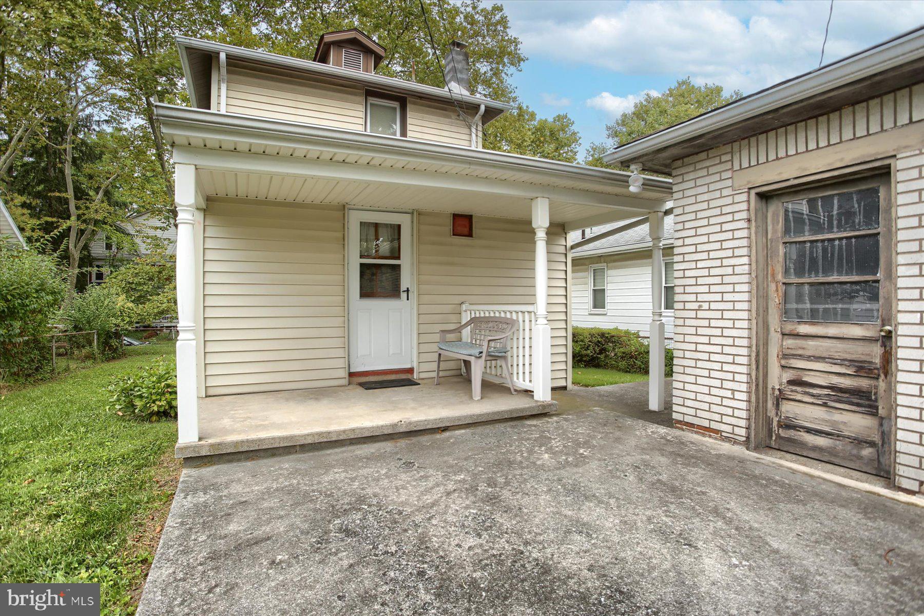 1725 Sycamore