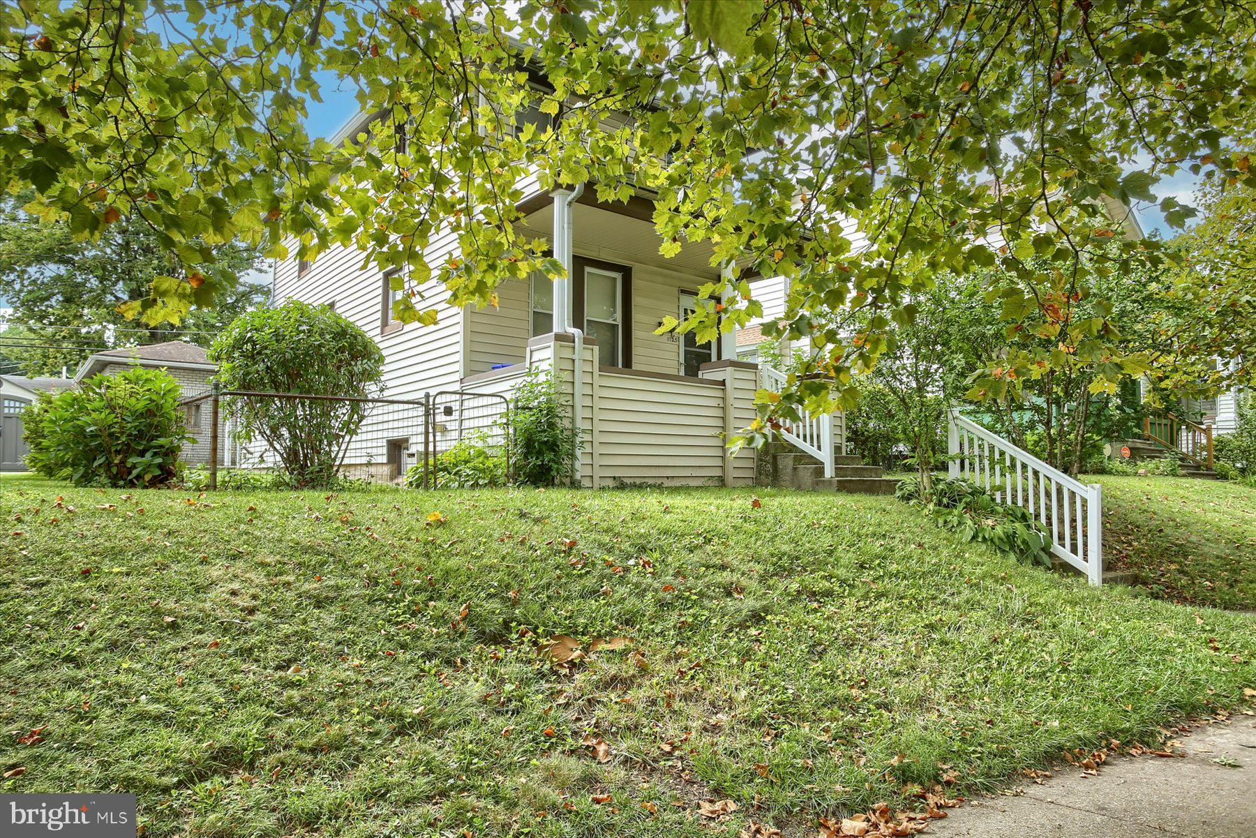 1725 Sycamore
