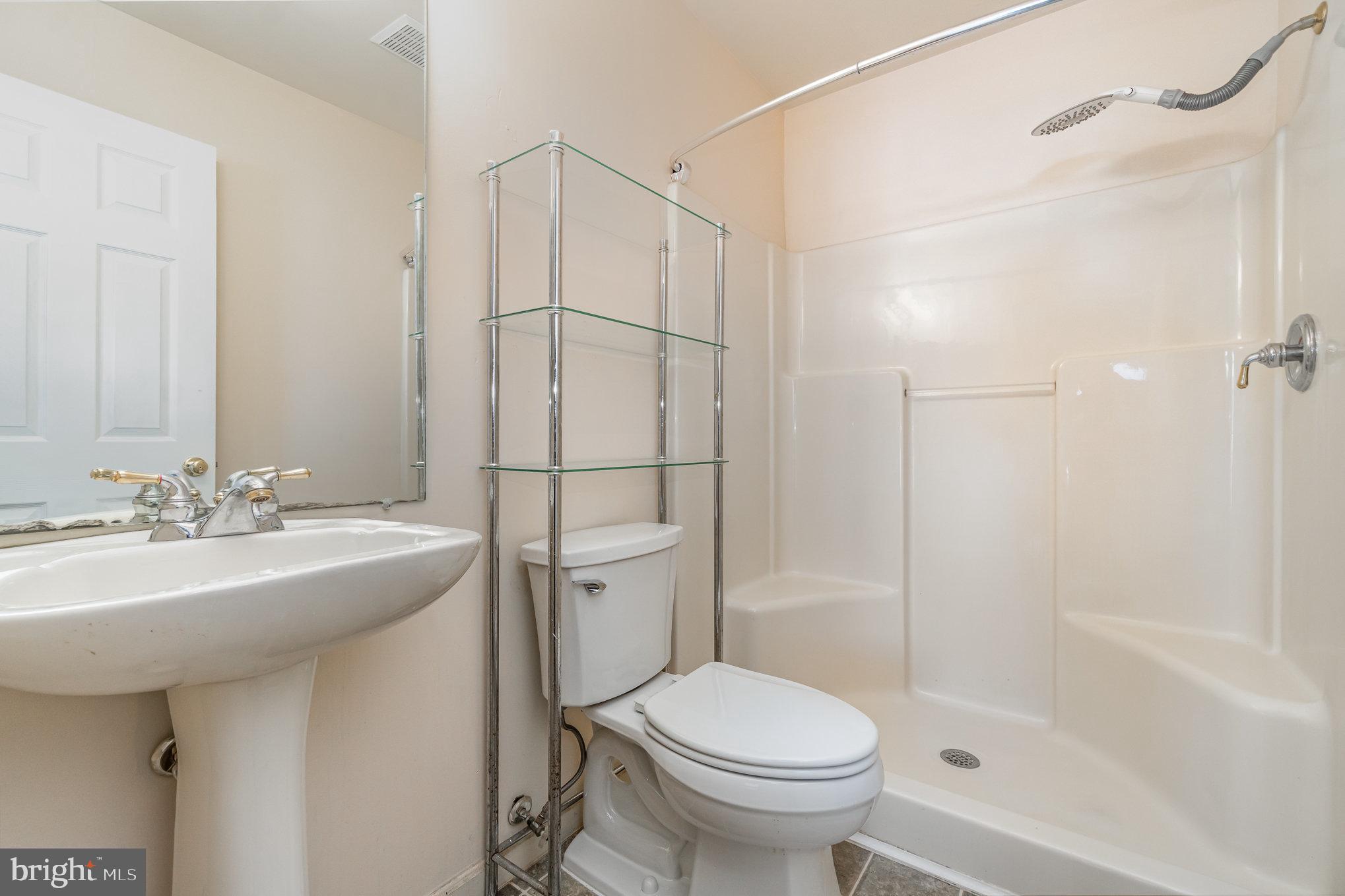 218 Saddle Ridge Dr