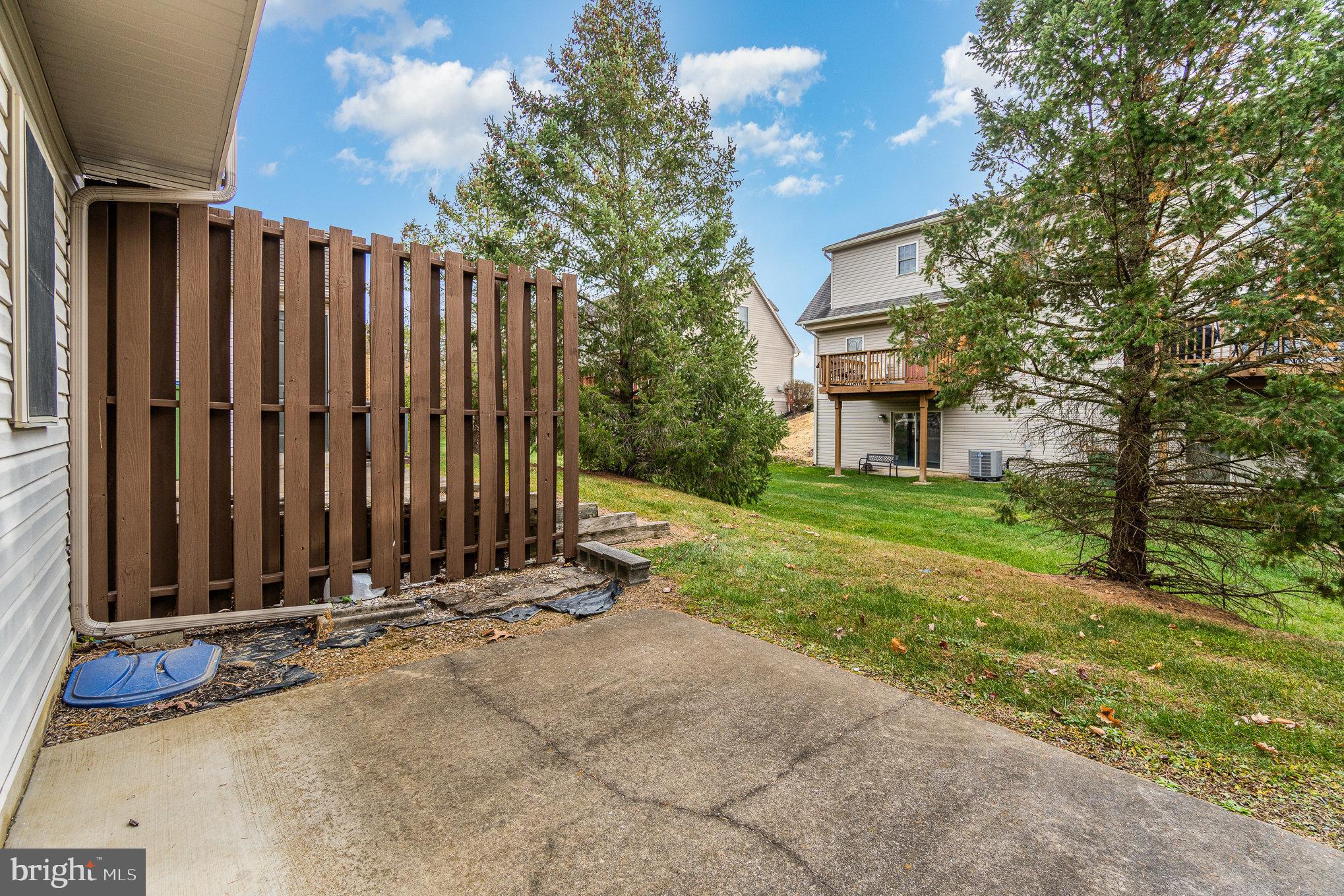 218 Saddle Ridge Dr
