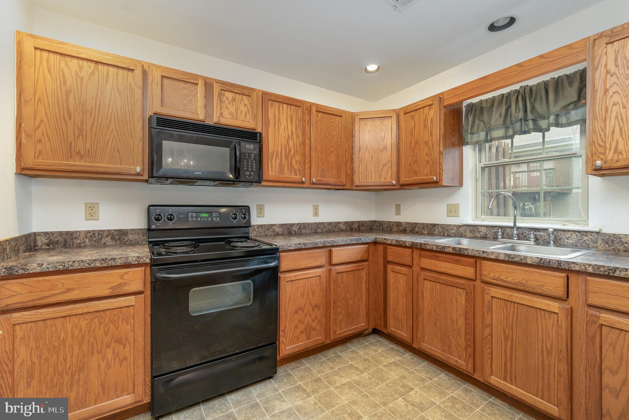 218 Saddle Ridge Dr