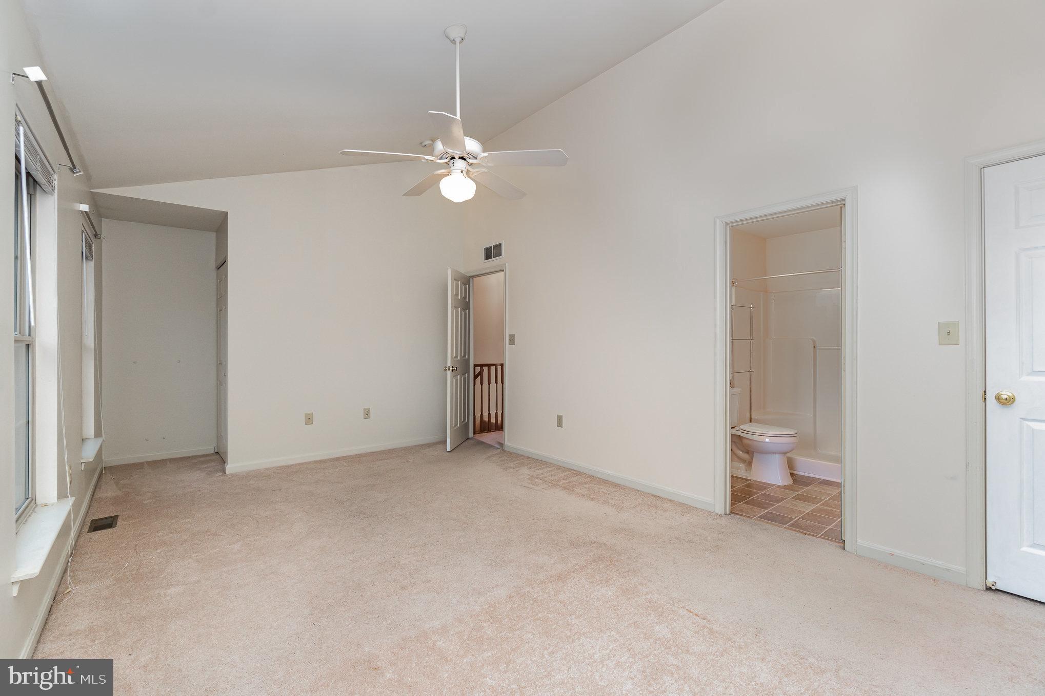 218 Saddle Ridge Dr