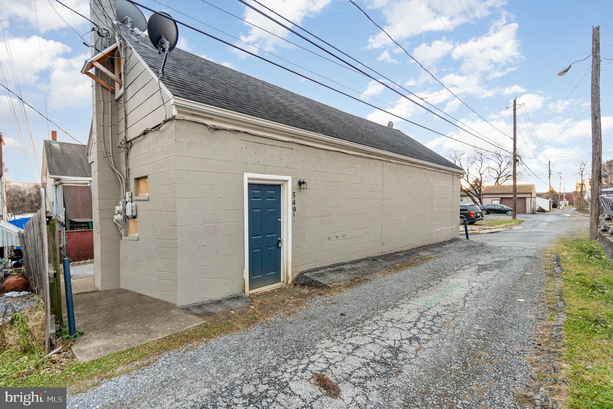 549 N Front St
