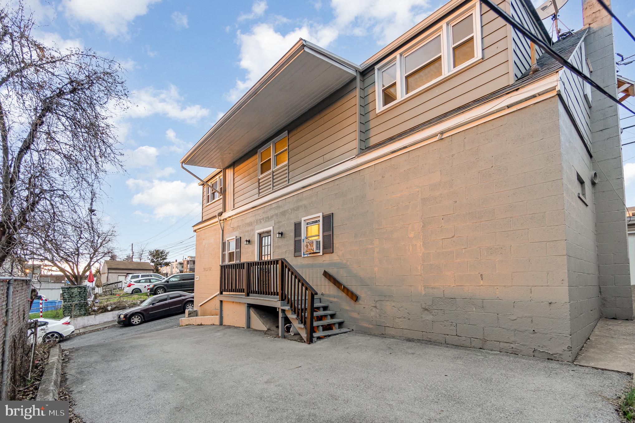 549 N Front St