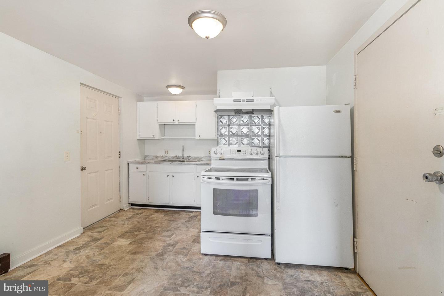 28 N 4th St