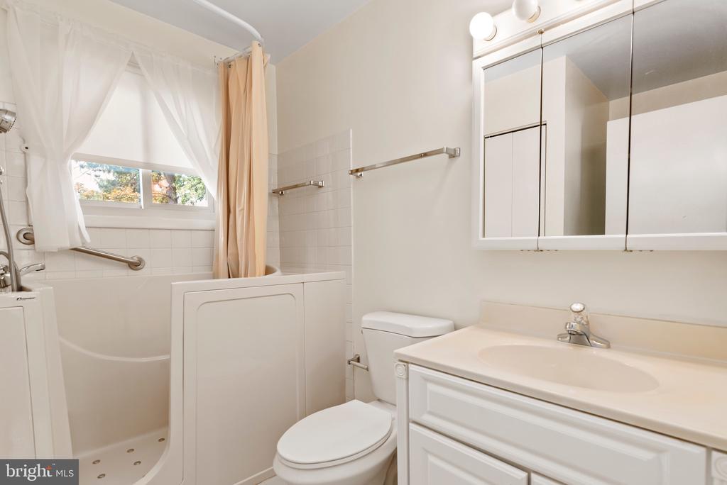 4830 Sweetbrier Ter