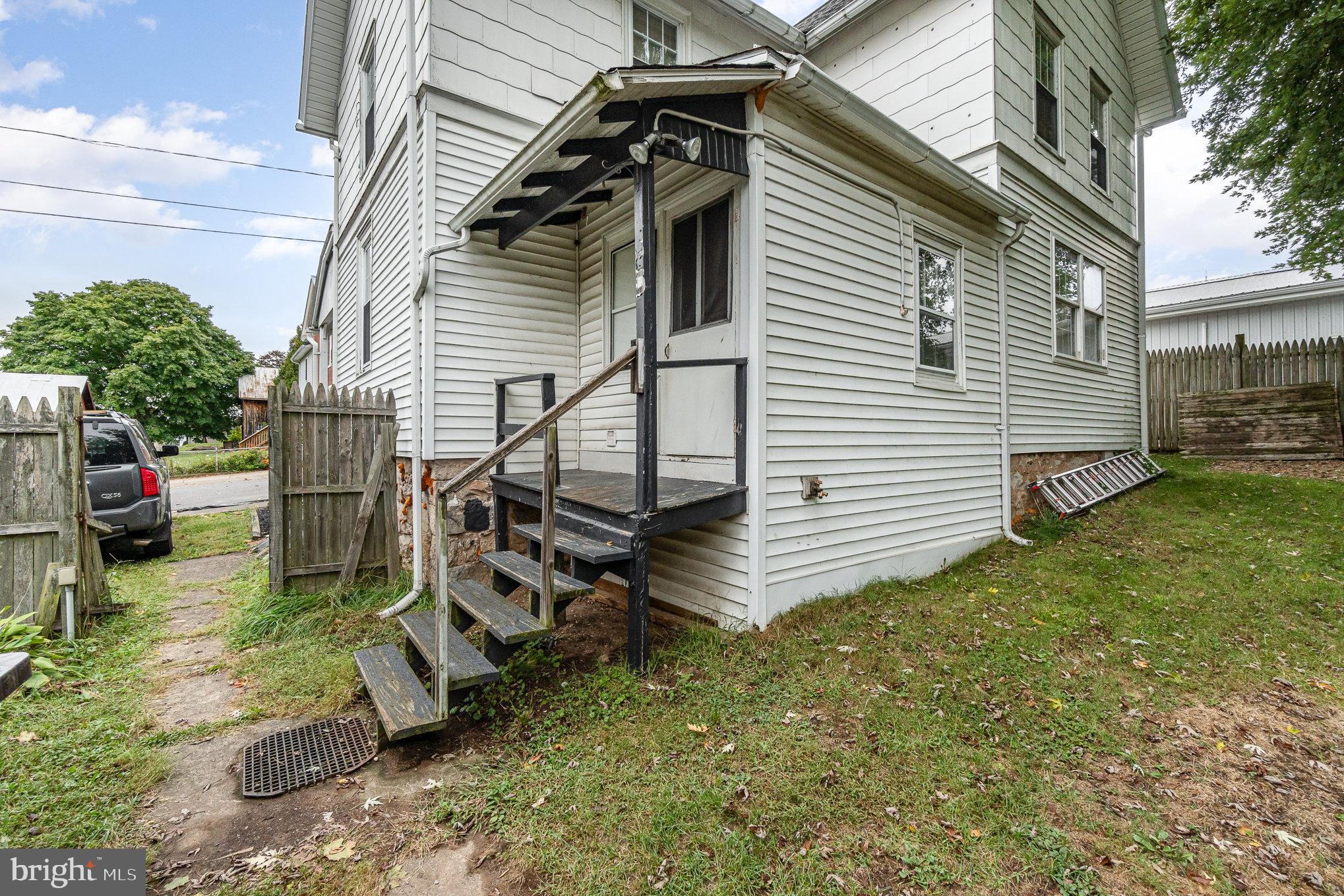148 N Union St