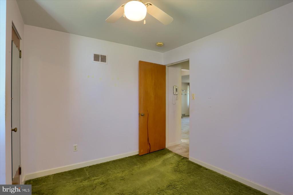 223 Earl Ave