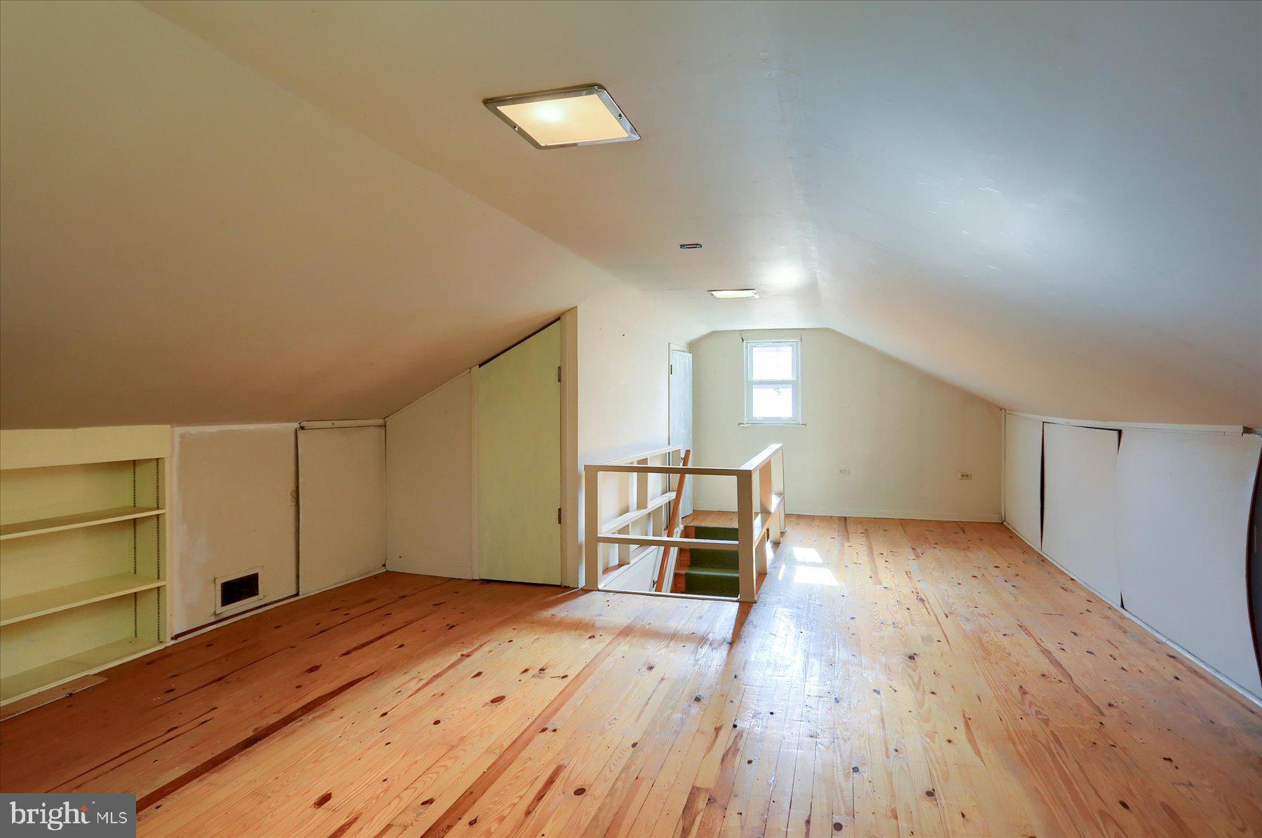 223 Earl Ave