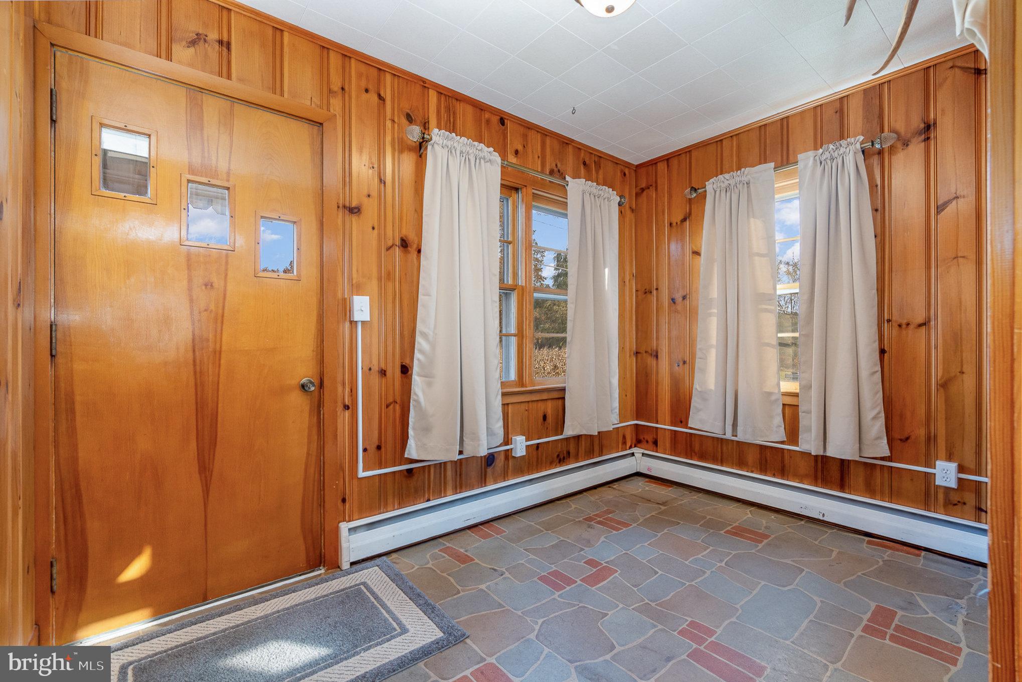 1599 Powells Valley Rd