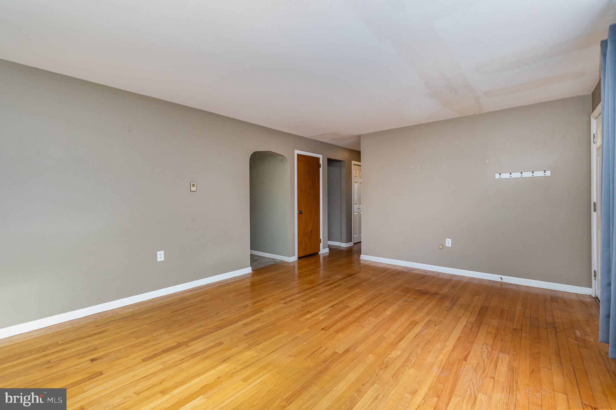 4033 Route 209