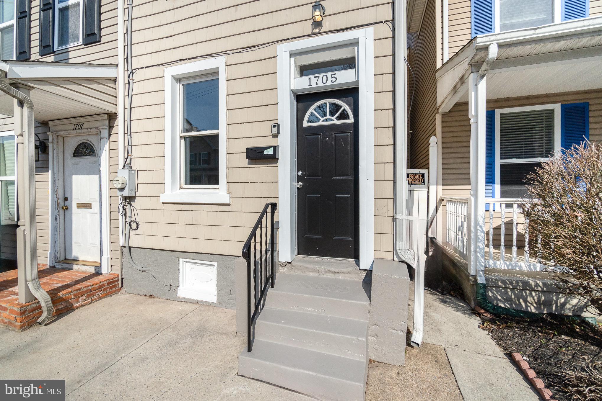 1705 N 4th St