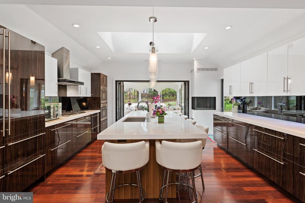 1485 Fairmont Dr