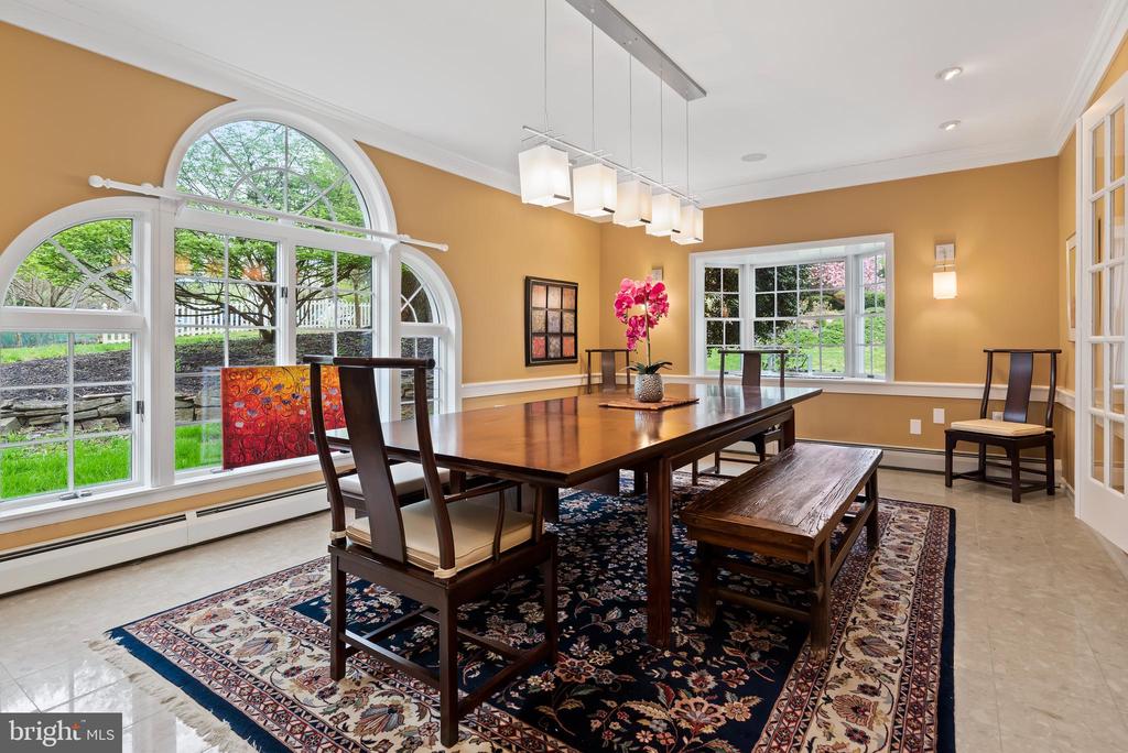 1485 Fairmont Dr