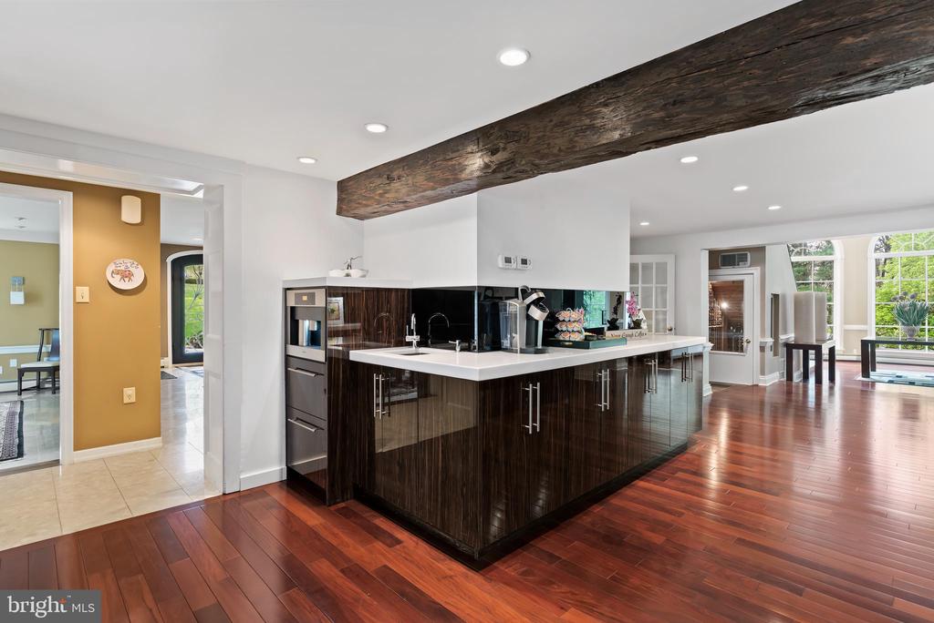 1485 Fairmont Dr