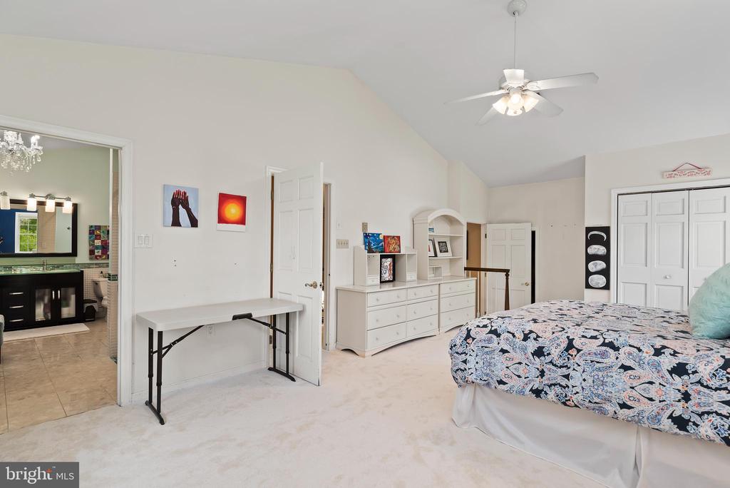 1485 Fairmont Dr