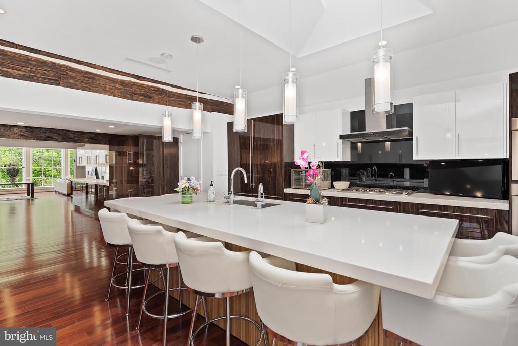 1485 Fairmont Dr