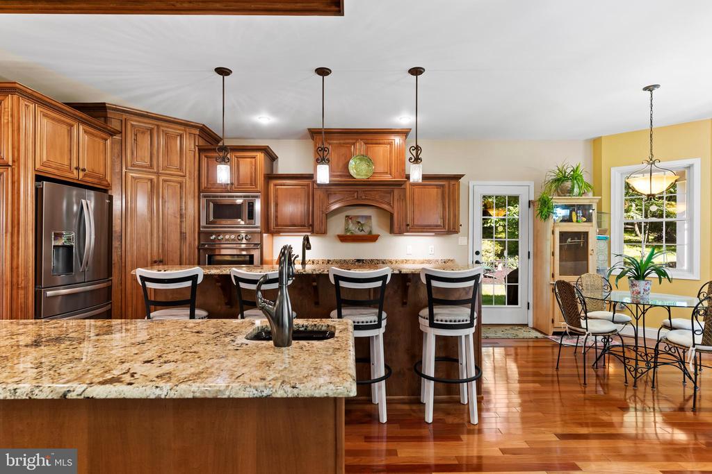 1760 White Oak Cir
