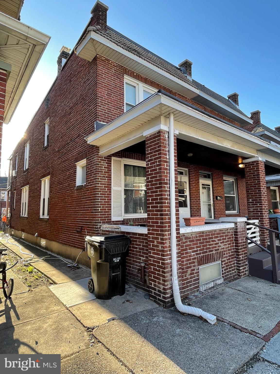 2734 Reel St