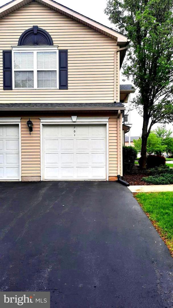 201 SPARROW RD