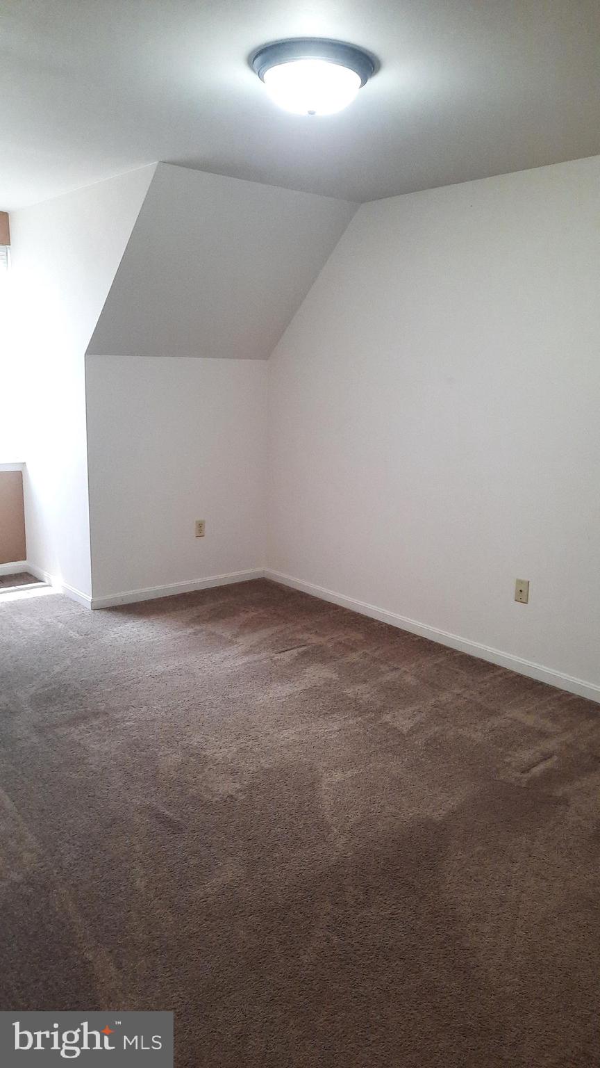 137 HUNTERS RIDGE DR