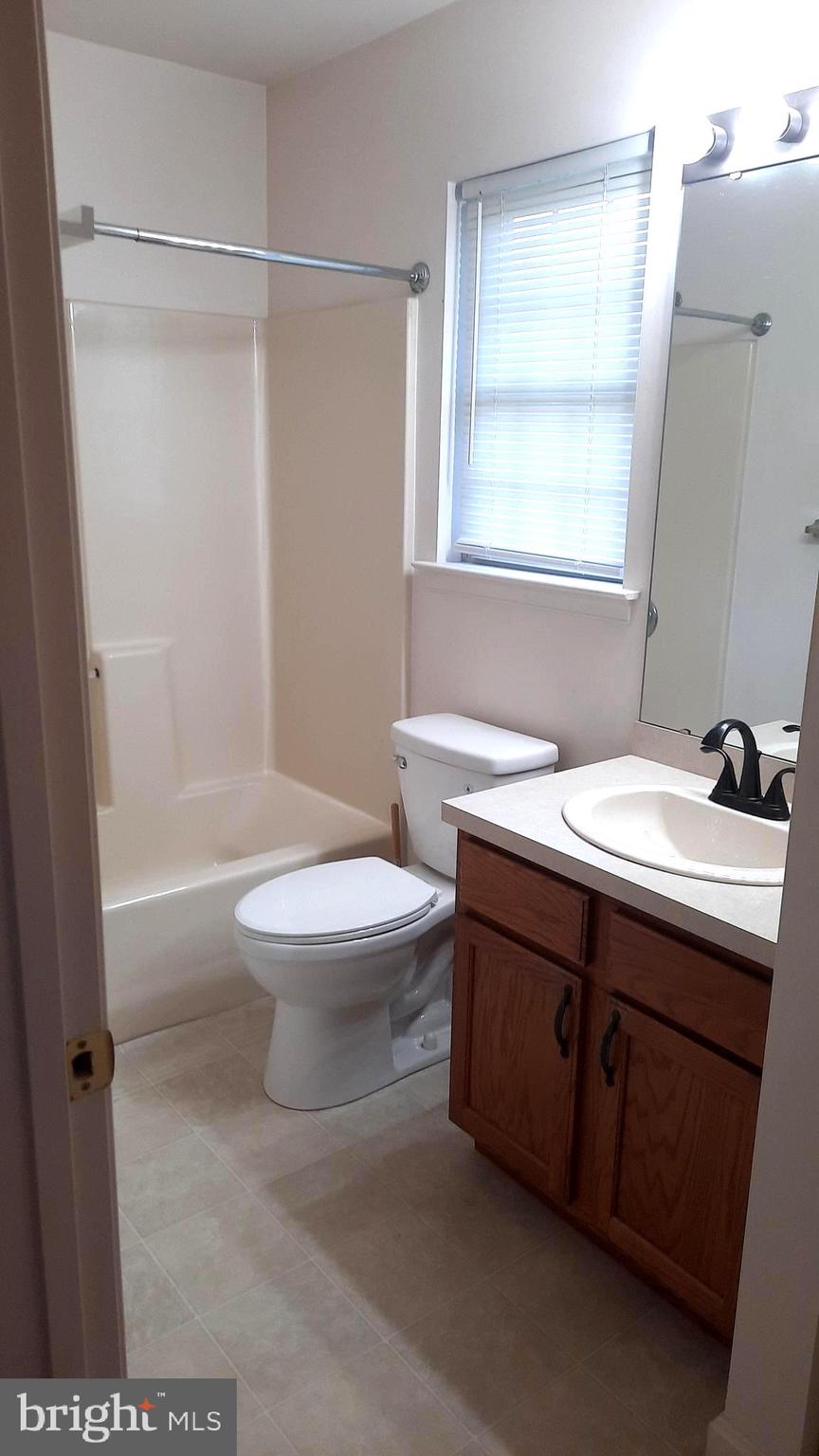 137 HUNTERS RIDGE DR