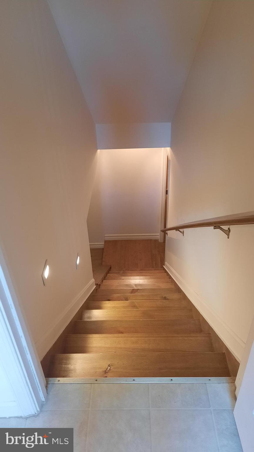 137 HUNTERS RIDGE DR