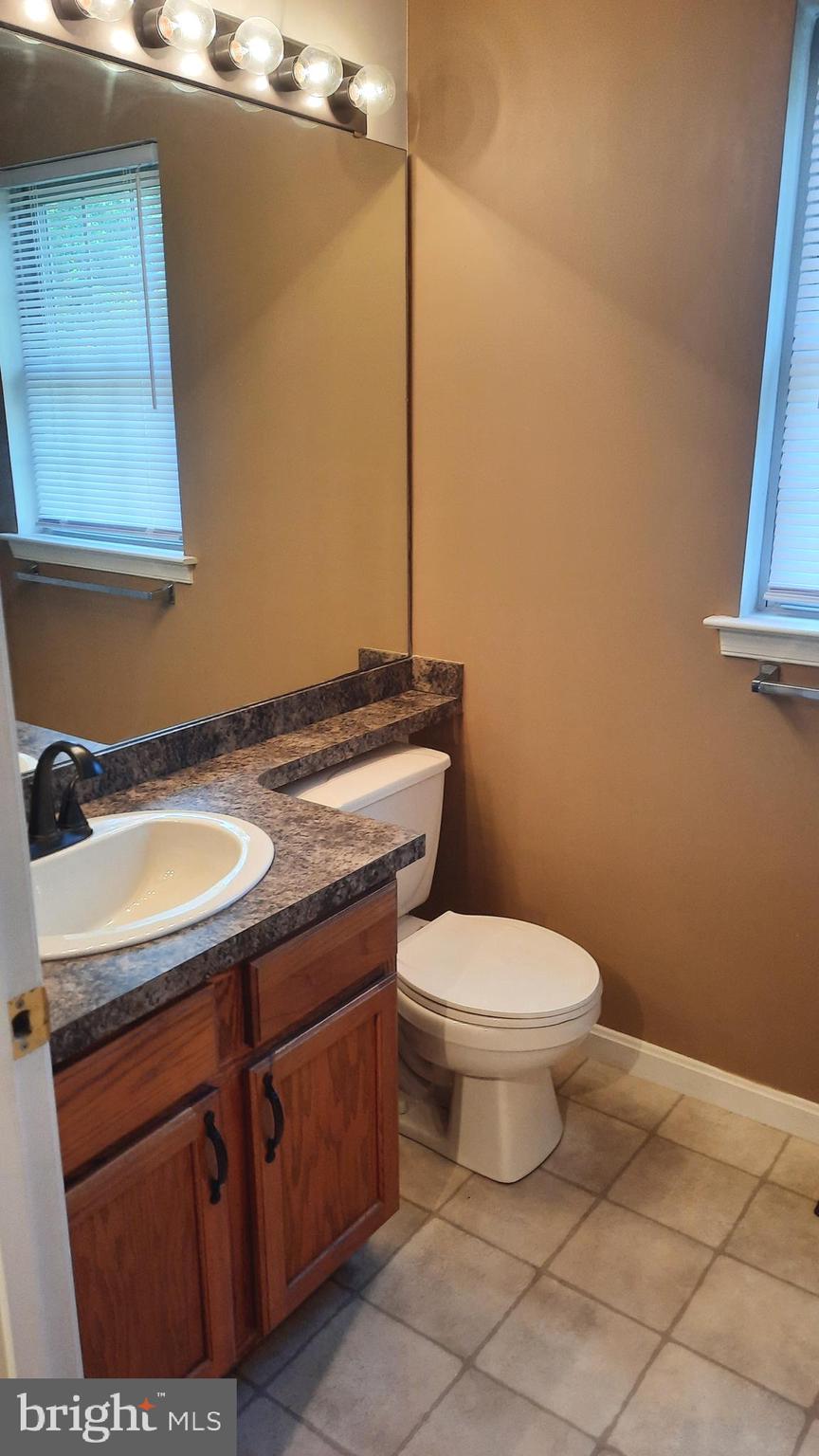 137 HUNTERS RIDGE DR