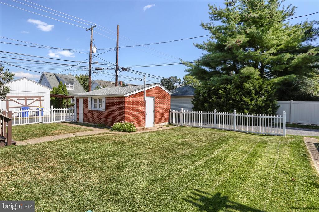 51 S 46TH STREET