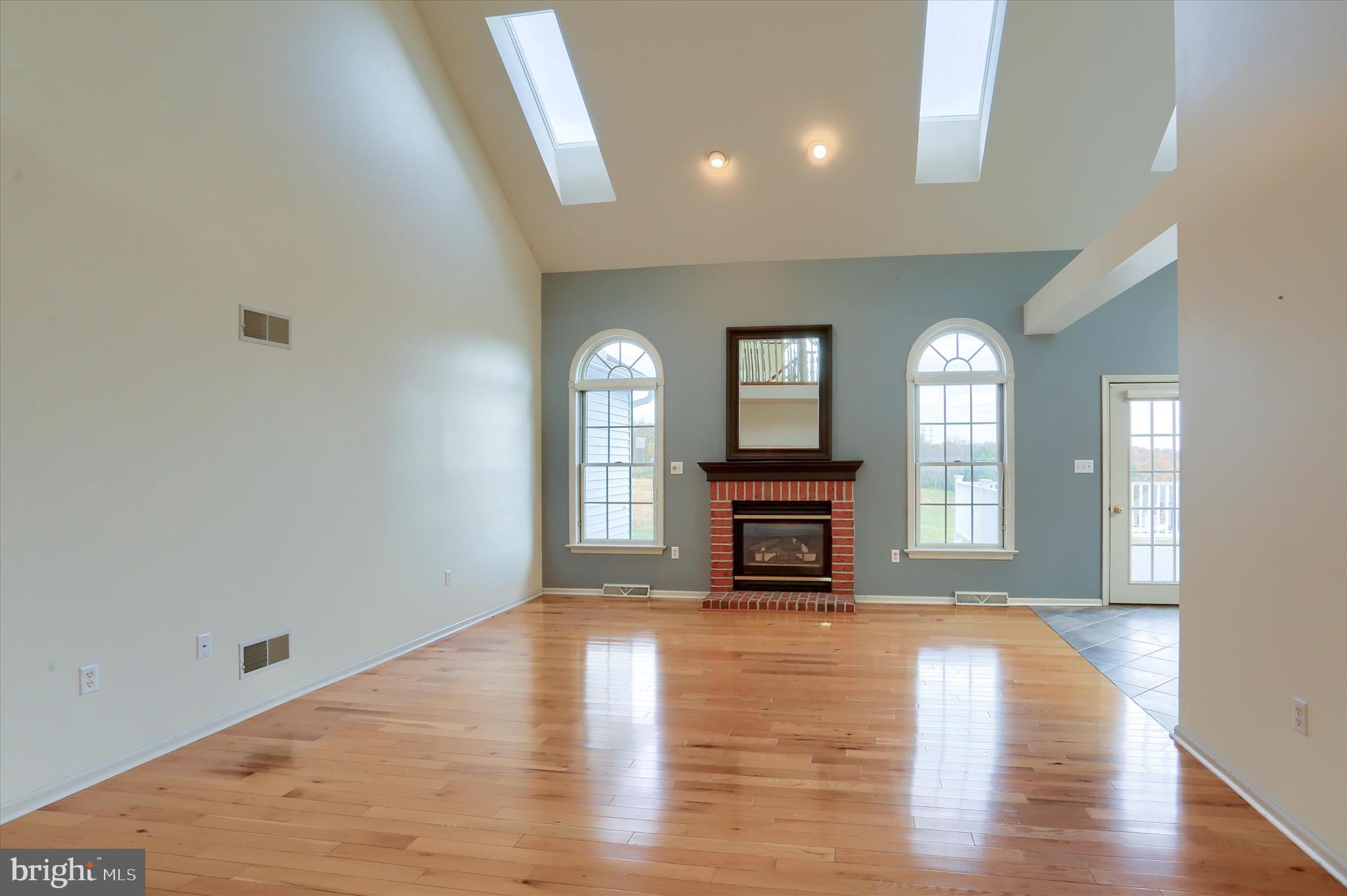 1195 CHERRINGTON LANE