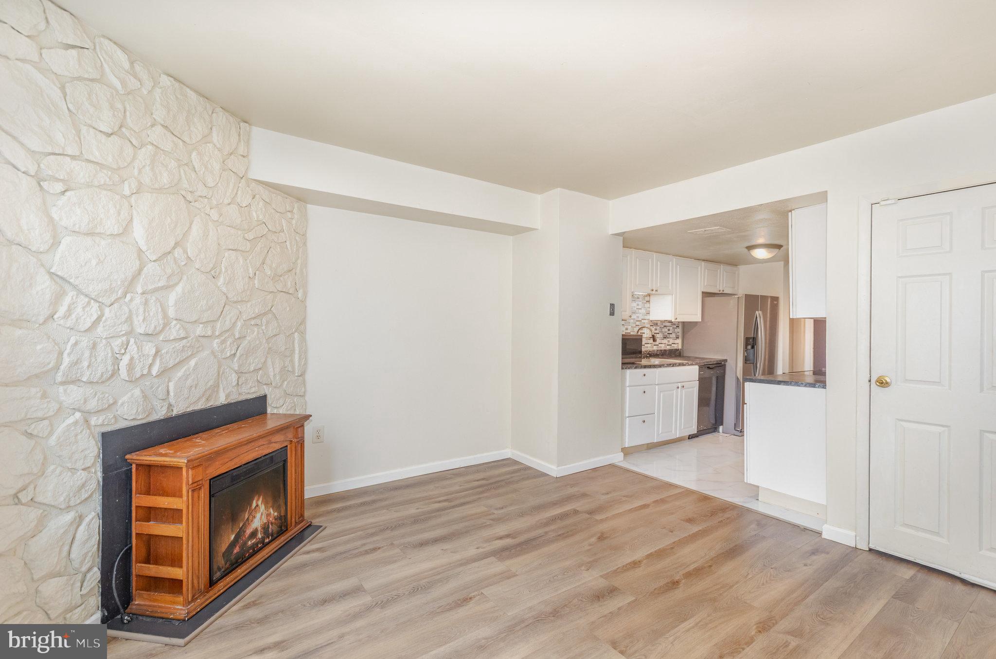 2609 CRANBERRY CIRCLE