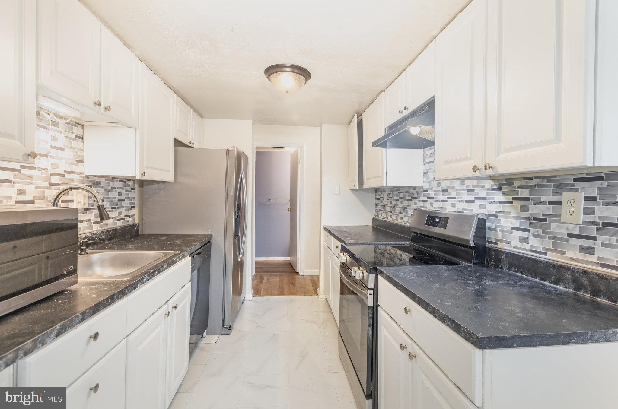 2609 CRANBERRY CIRCLE