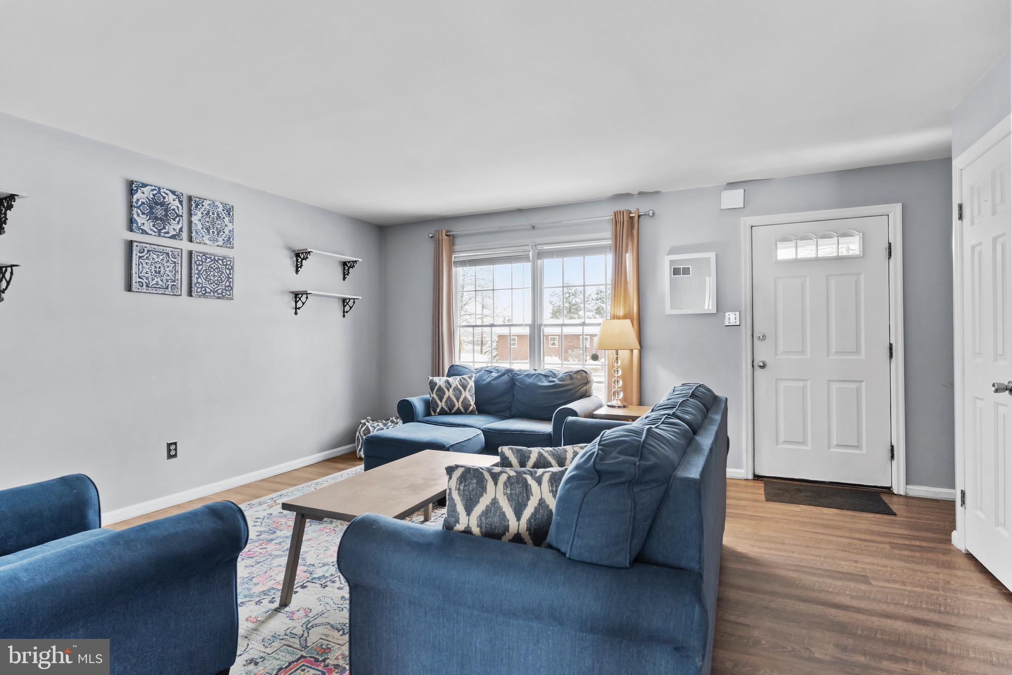206 SCHOOLHOUSE LANE