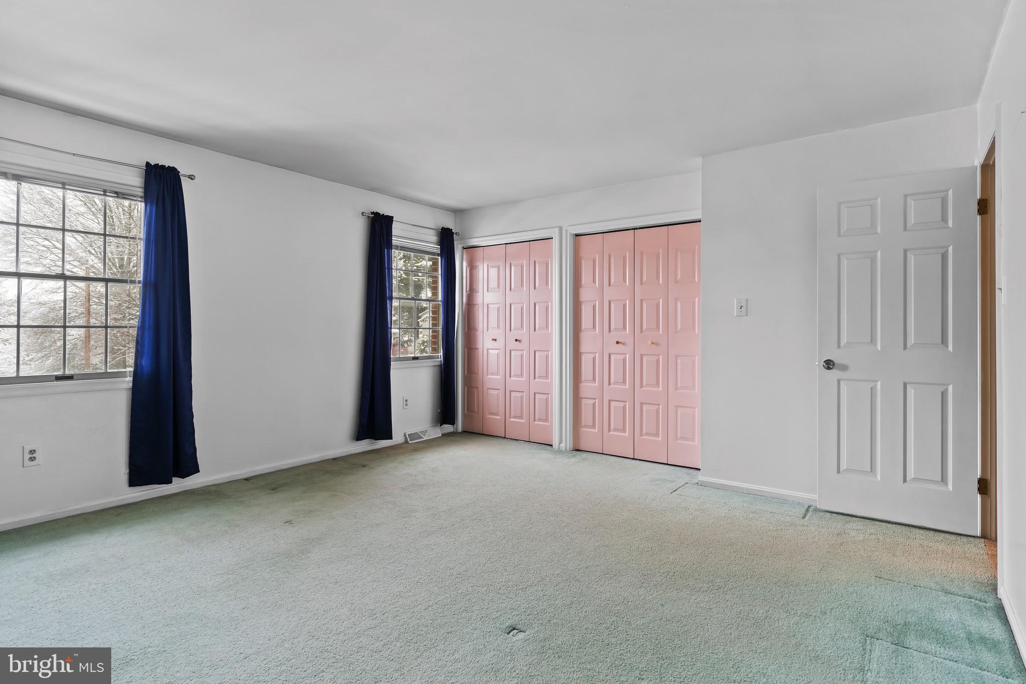 206 SCHOOLHOUSE LANE