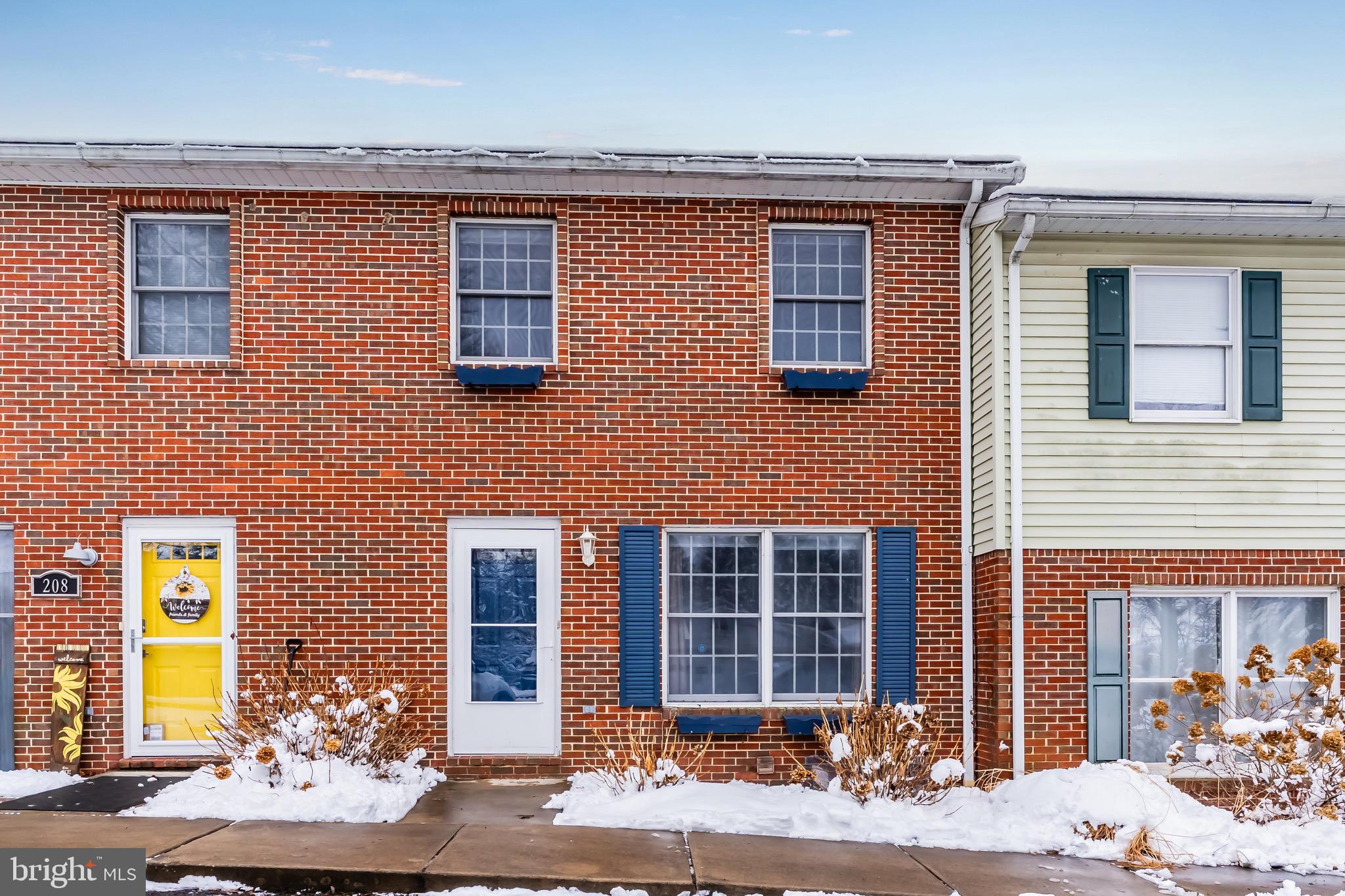 206 SCHOOLHOUSE LANE