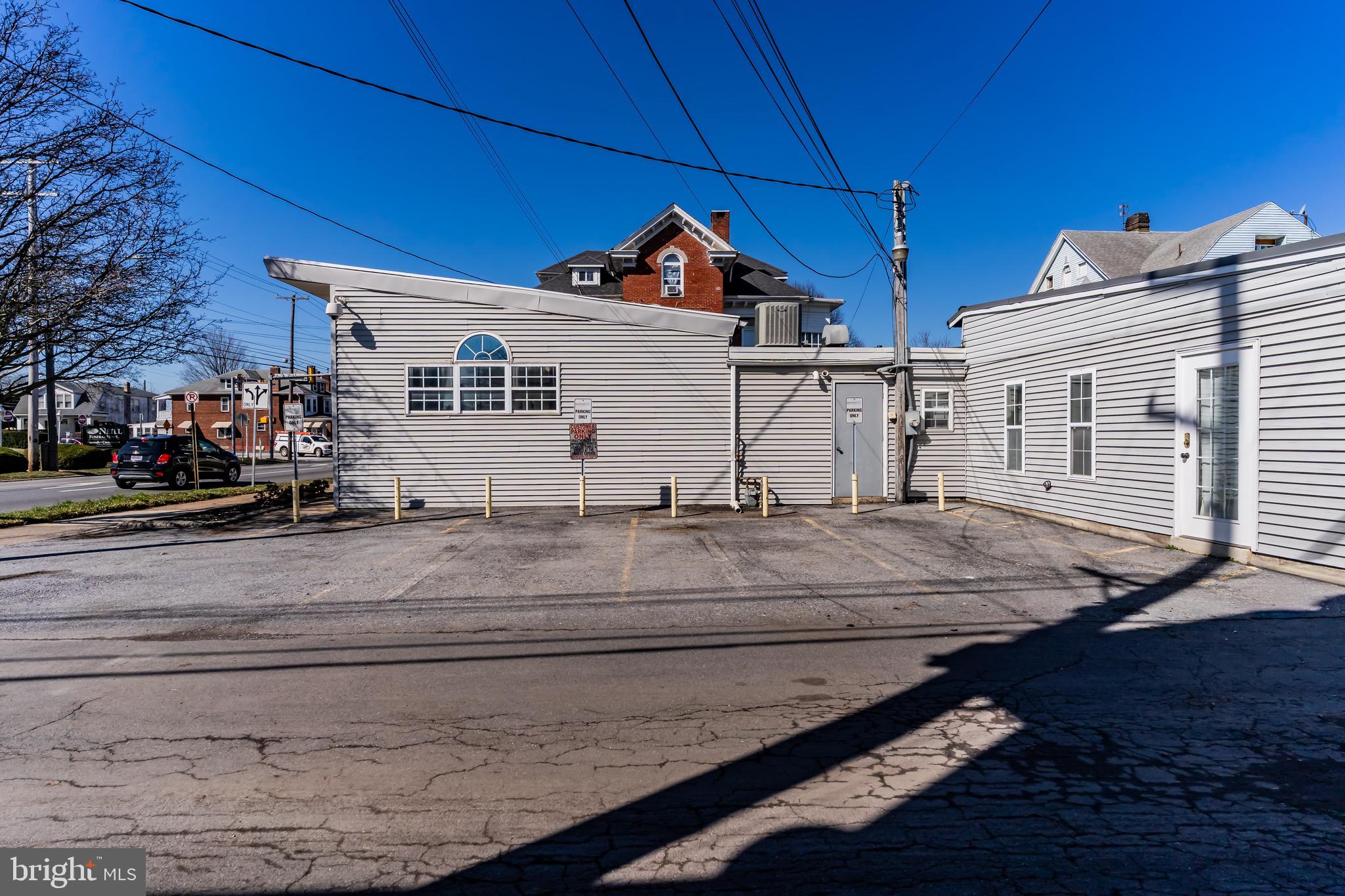 3510 DERRY STREET