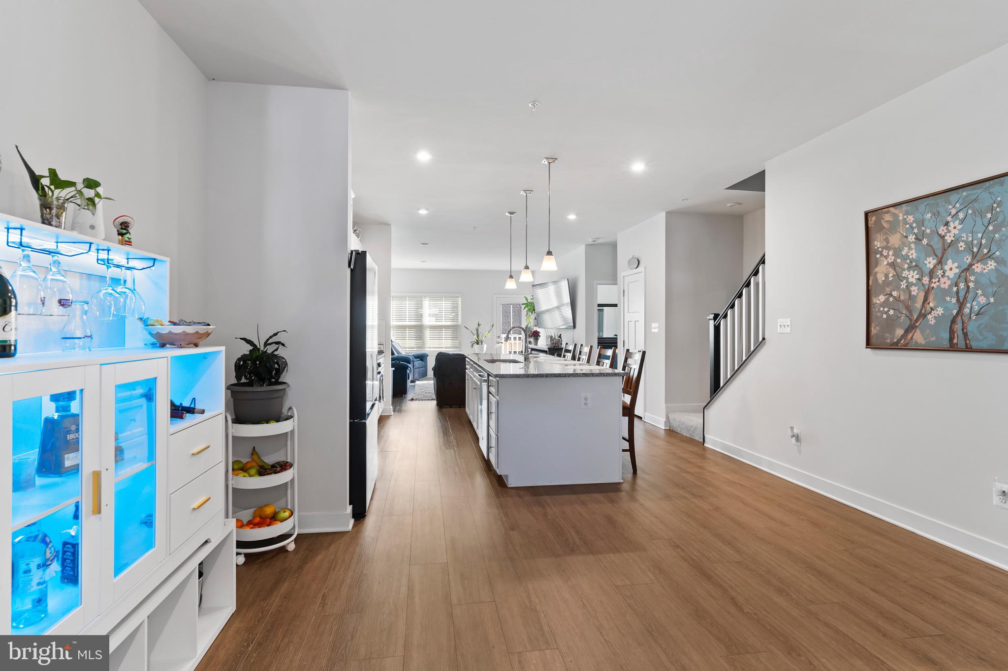 2229 CAROLINE LANE
