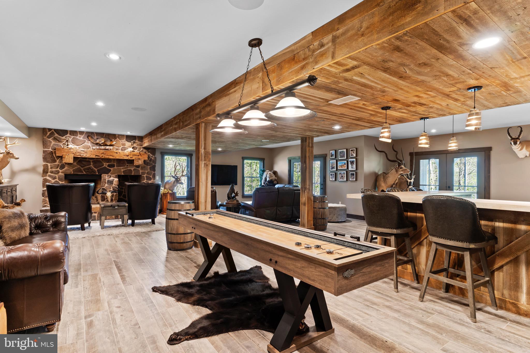 7111 FISHING CREEK VALLEY