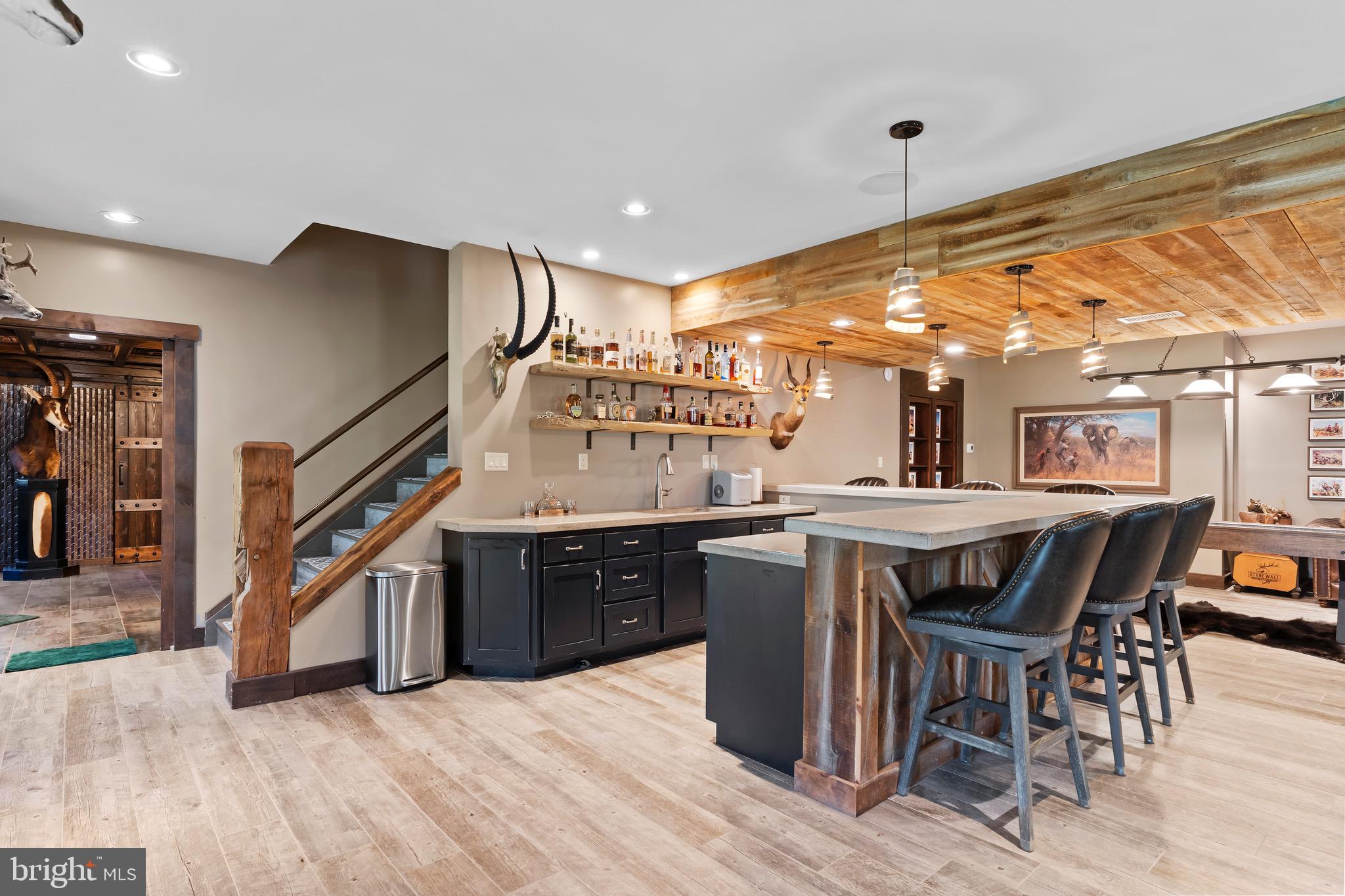 7111 FISHING CREEK VALLEY