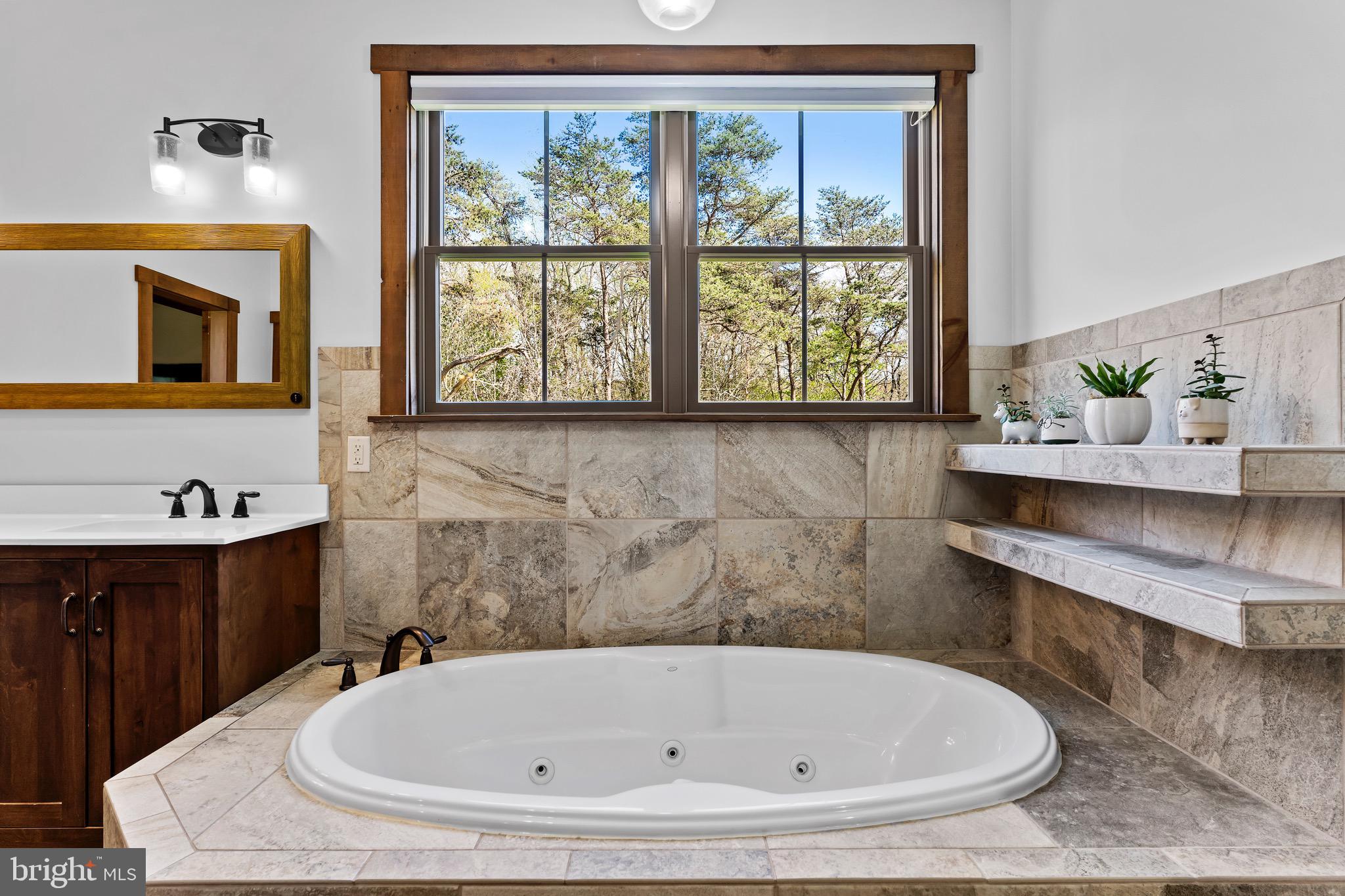 7111 FISHING CREEK VALLEY