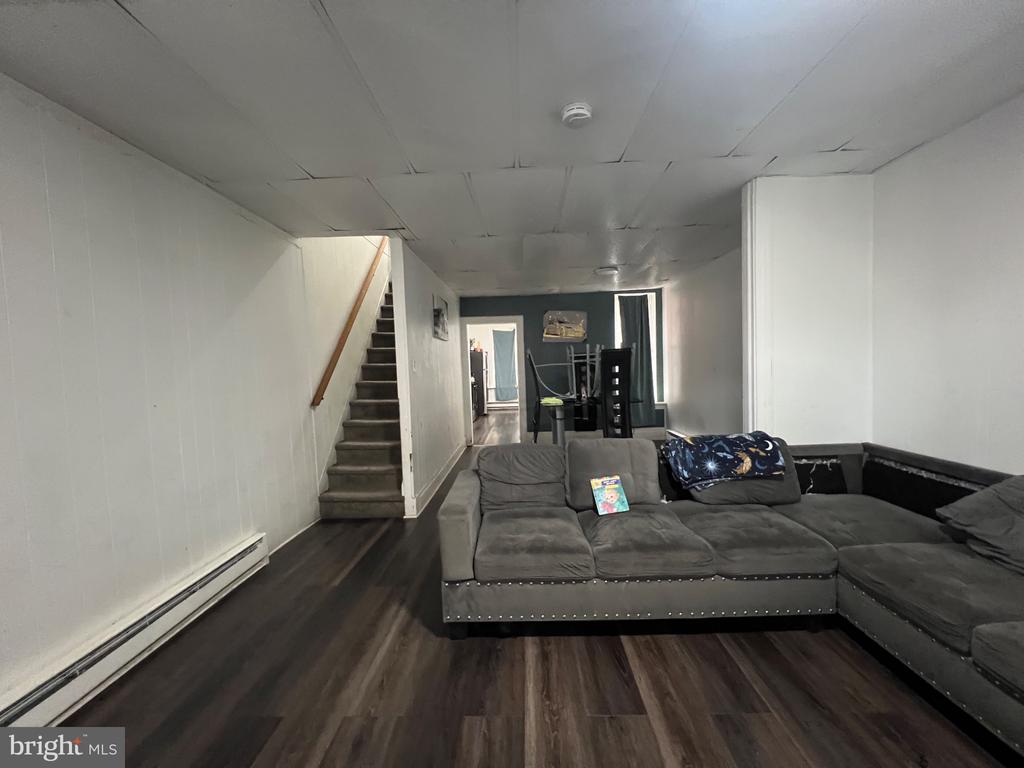 2417 REEL STREET