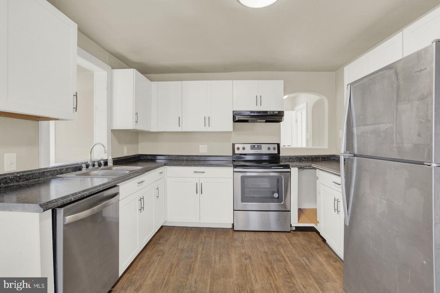 11147 S South Mountain Road