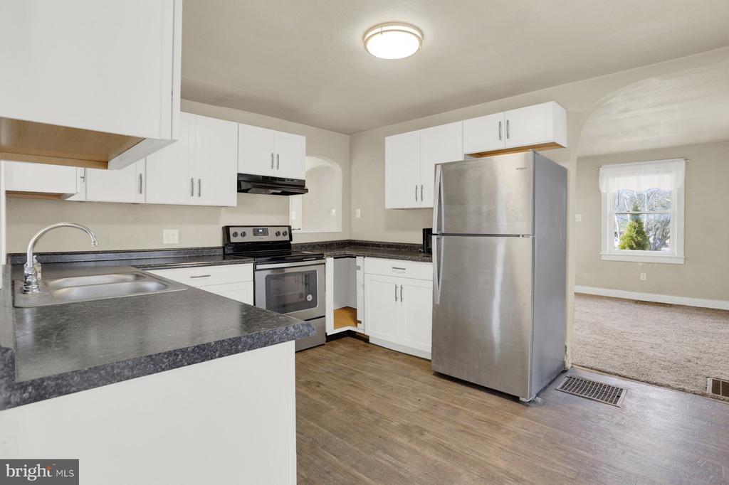 11147 S South Mountain Road