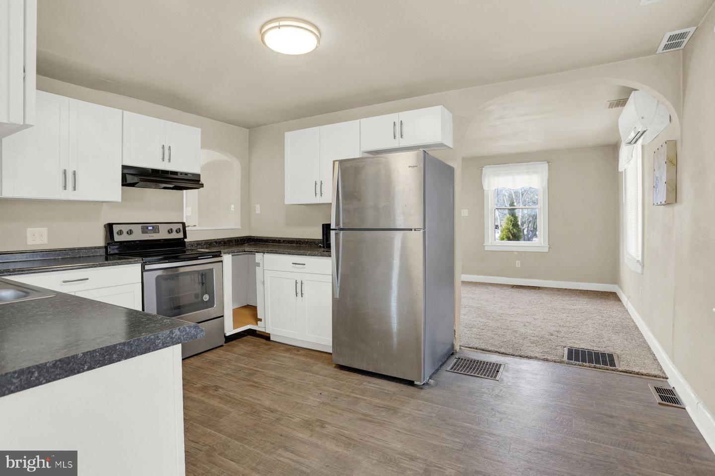 11147 S South Mountain Road
