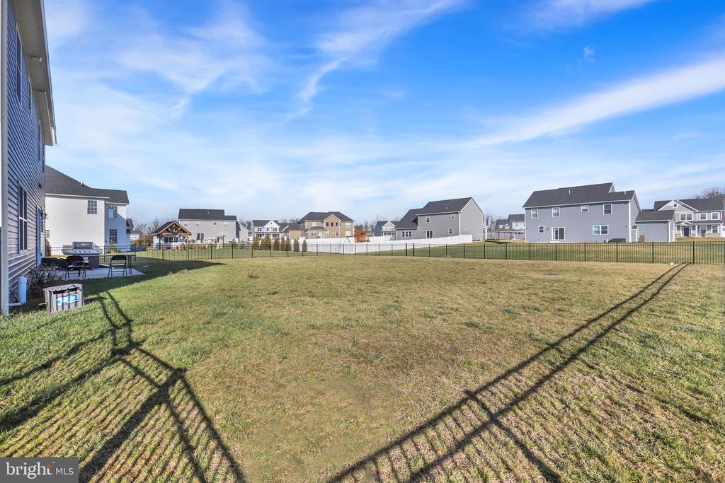 433 HARTFORD DRIVE