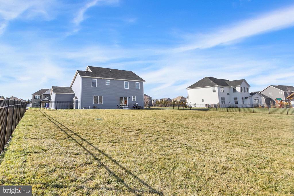 433 HARTFORD DRIVE