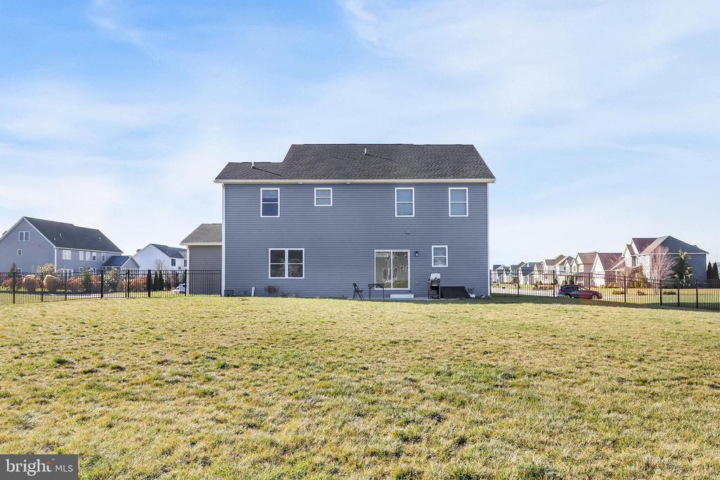 433 HARTFORD DRIVE